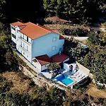 Valenta-klis Near Split, Heated Pool & View *