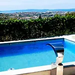 דירה Valenta-klis Near Split, Heated Pool & View *