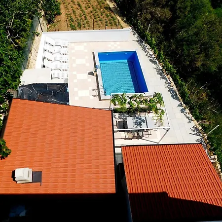 Valenta-klis Near Split, Heated Pool & View Klis