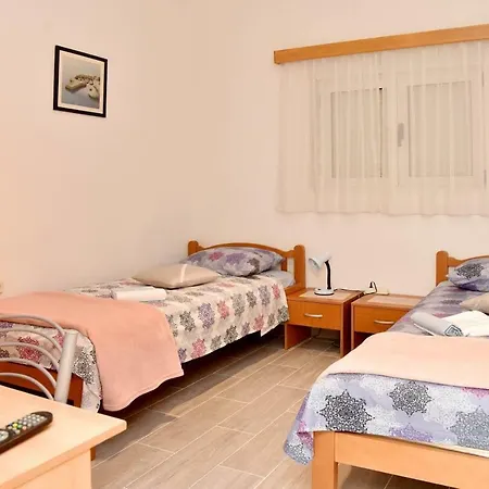 Valenta-klis Near Split, Heated Pool & View *