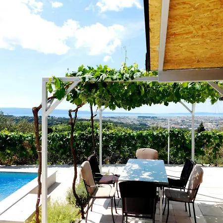 Valenta-klis Near Split, Heated Pool & View *