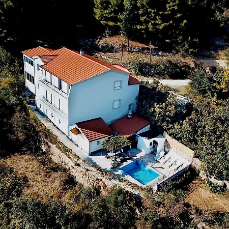 Valenta-klis Near Split, Heated Pool & View *